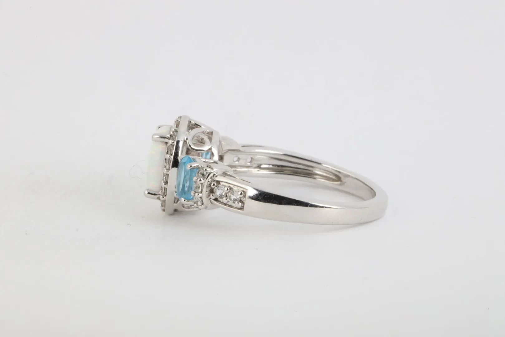 925 Silver 1.07tcw Opal 0.33tcw Blue Topaz 0.28tcw Diamond Ring Size 7 (3.51g.)