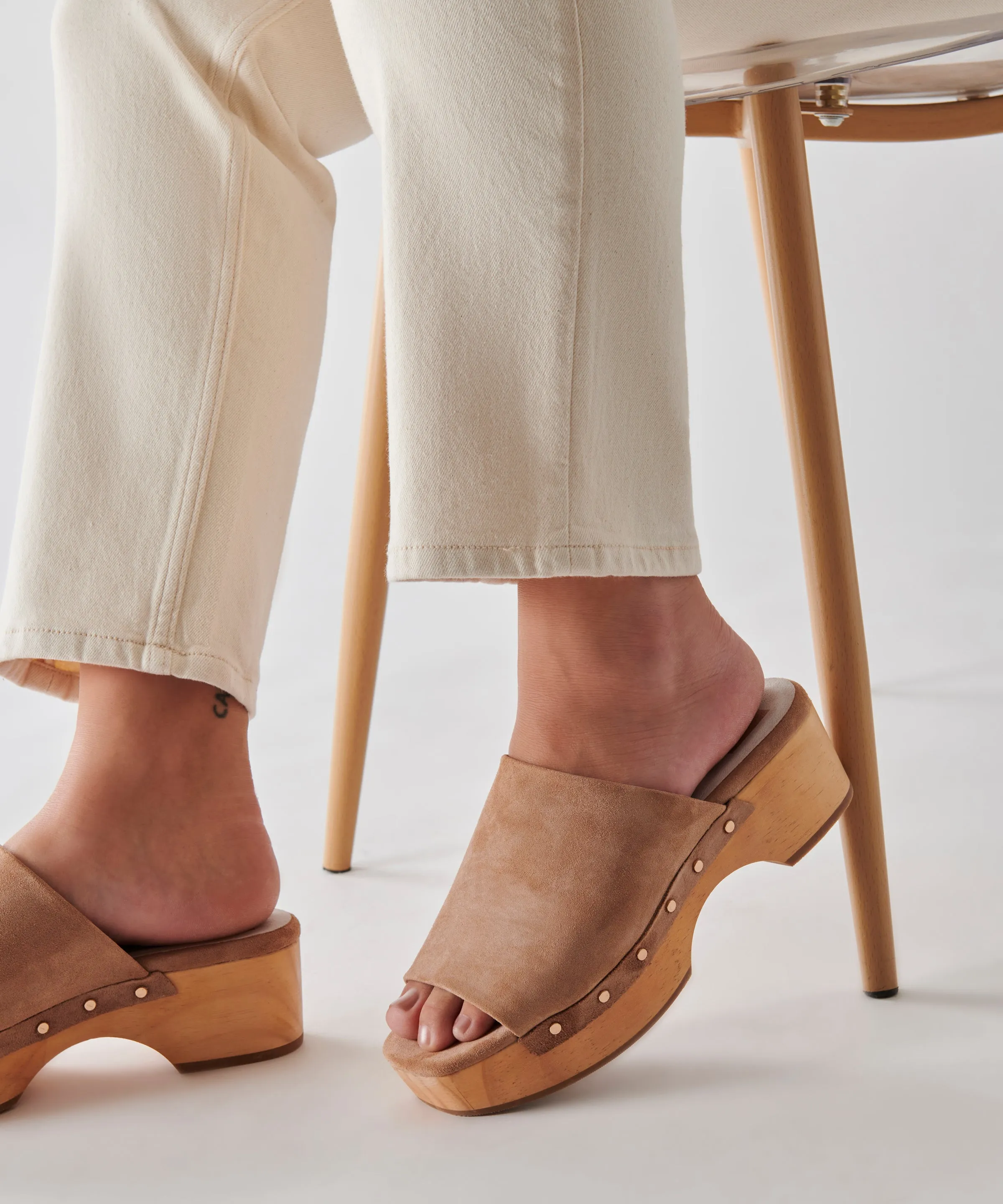 DORADO MULES IN TAUPE SUEDE - re:vita