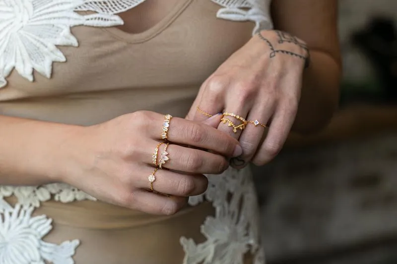 Pavé Chain Ring in Gold