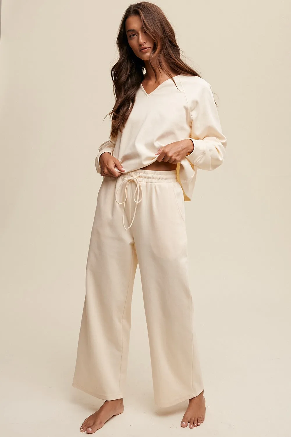 The Alina Sweatshirt and Pants set in Cream